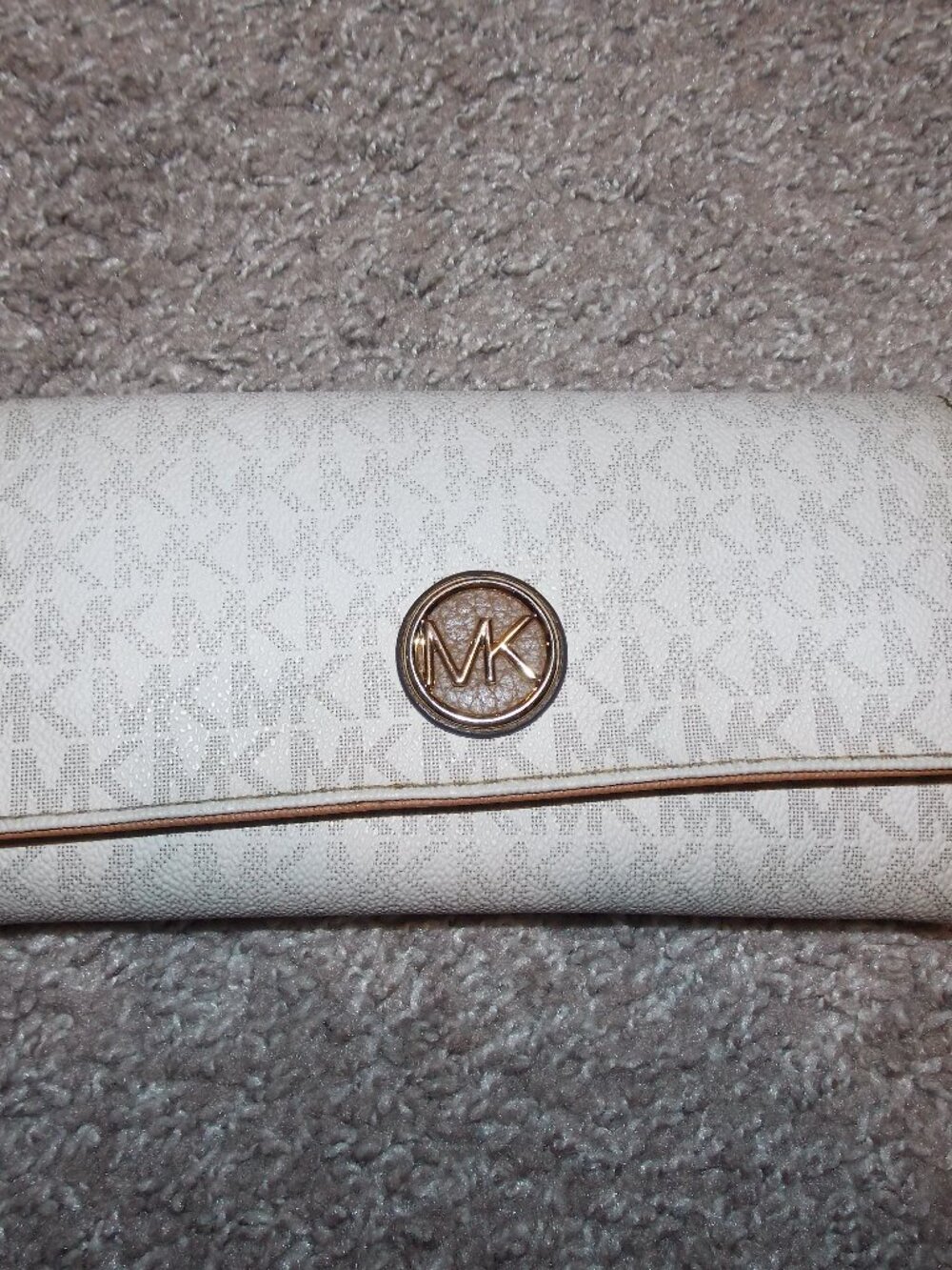 Michael Kors Logo Continental Wallet